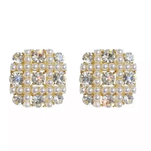 Vintage Inspired Pearl & Crystal Square Earrings - Picture 3 of 5
